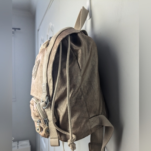 Kipling Joetsu Gold color medium size bag Backpack in great used condition! - Picture 7 of 16